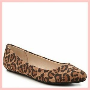 Leopard flat shoes